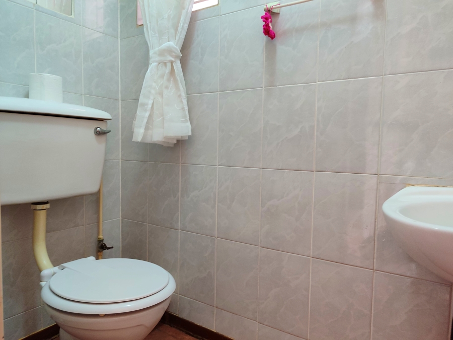 3 Bedroom Property for Sale in Flamwood North West